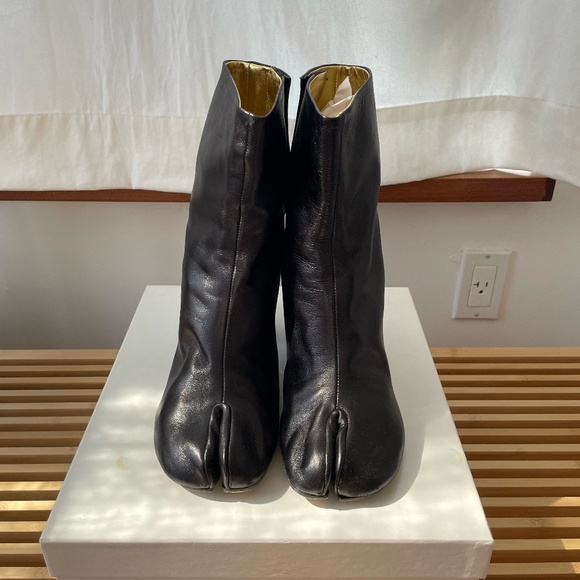 Super rare Margiela Tabi Black Boots Gold Insole - Picture 4 of 5